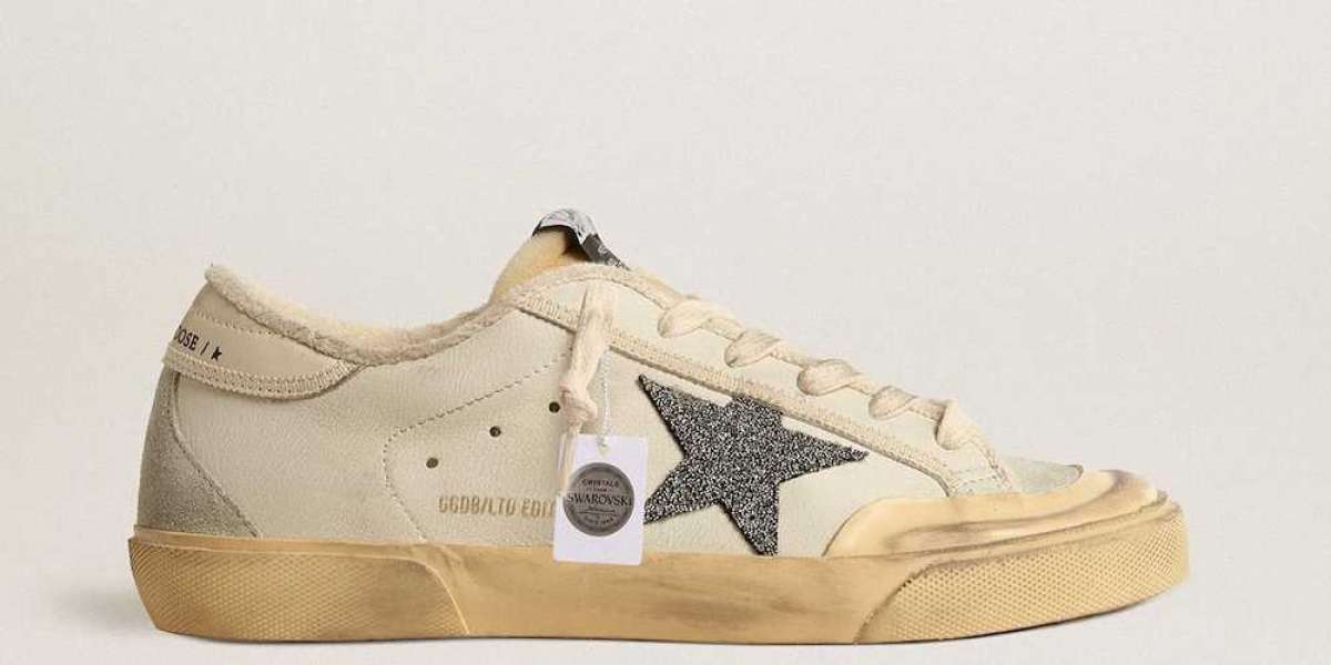 Golden Goose Sneakers Sale birth to her first baby girl with