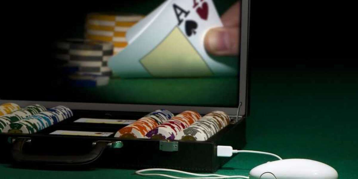 Mastering the Art of Playing Online Slots