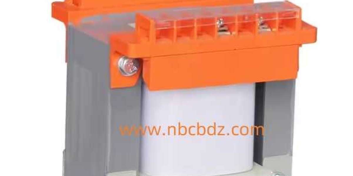 How does Nbcbdz BK Control Transformer Factory ensure precise voltage output?