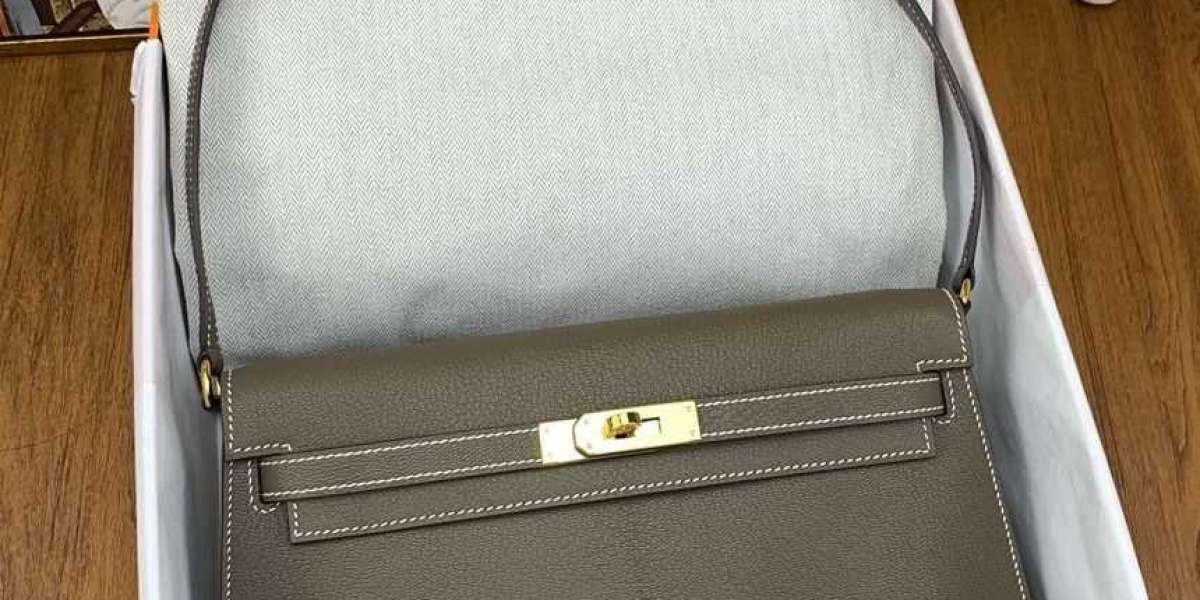 into the office and Hermes Handbags On Sale the last one out