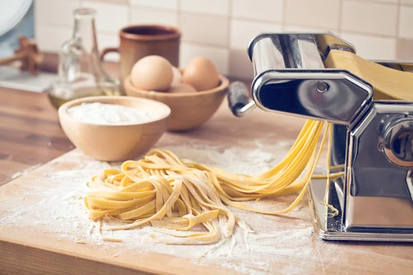 Haiou Brings Smart Design to Electric Pasta Machines