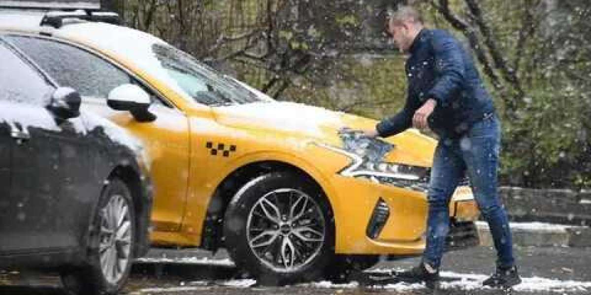 Jeddah City Tour Services & Hegra Tour Service – Complete Travel Guide for Visitors in Saudi Arabia